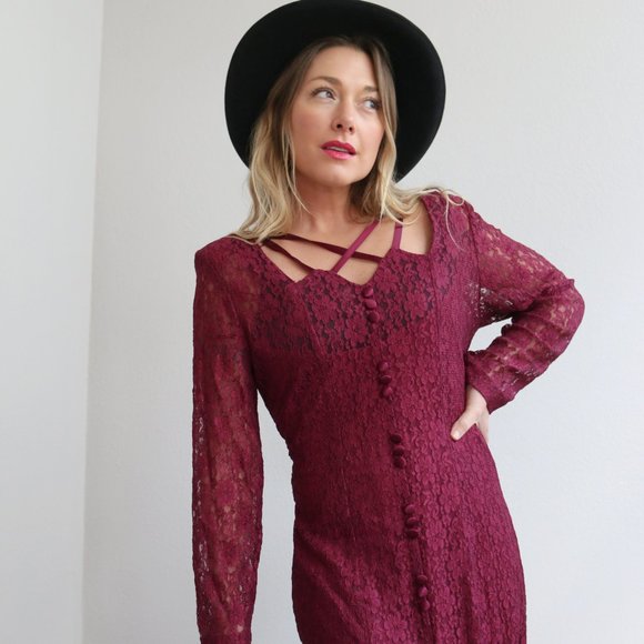 1980's Witchy Wine and Lace Dress // Women's Size Medium to Large // Sheer Lace - Picture 5 of 7